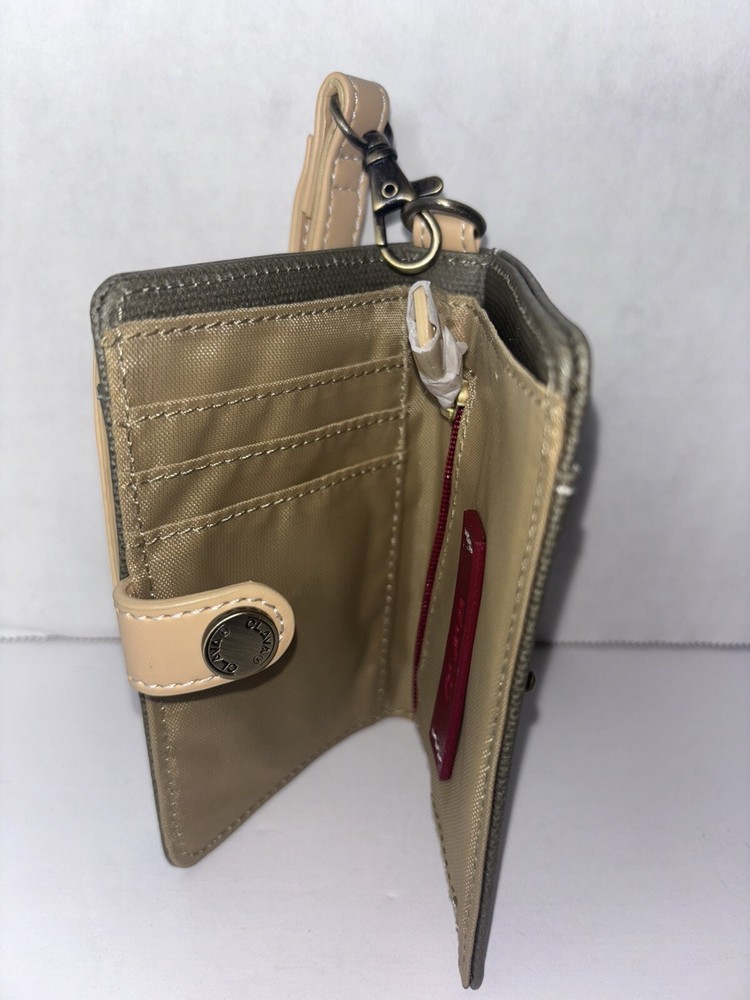 Clava Wristlet Wallet Cardholder New