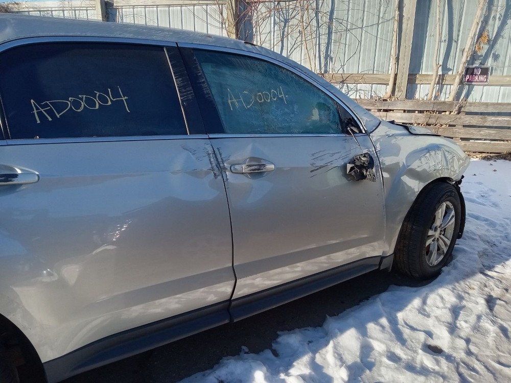 EQUINOX 2015 Headrest 901789