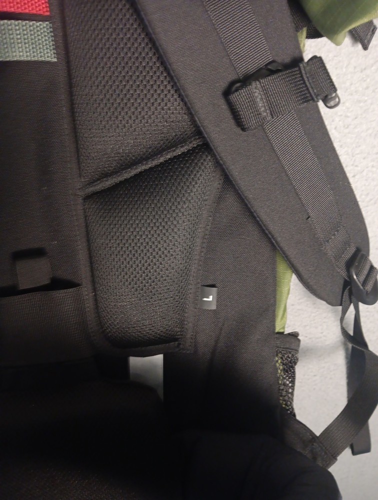 L.L.Bean Large 30" H2O Hydration Hiking Backpack Internal Frame Unused Bladder