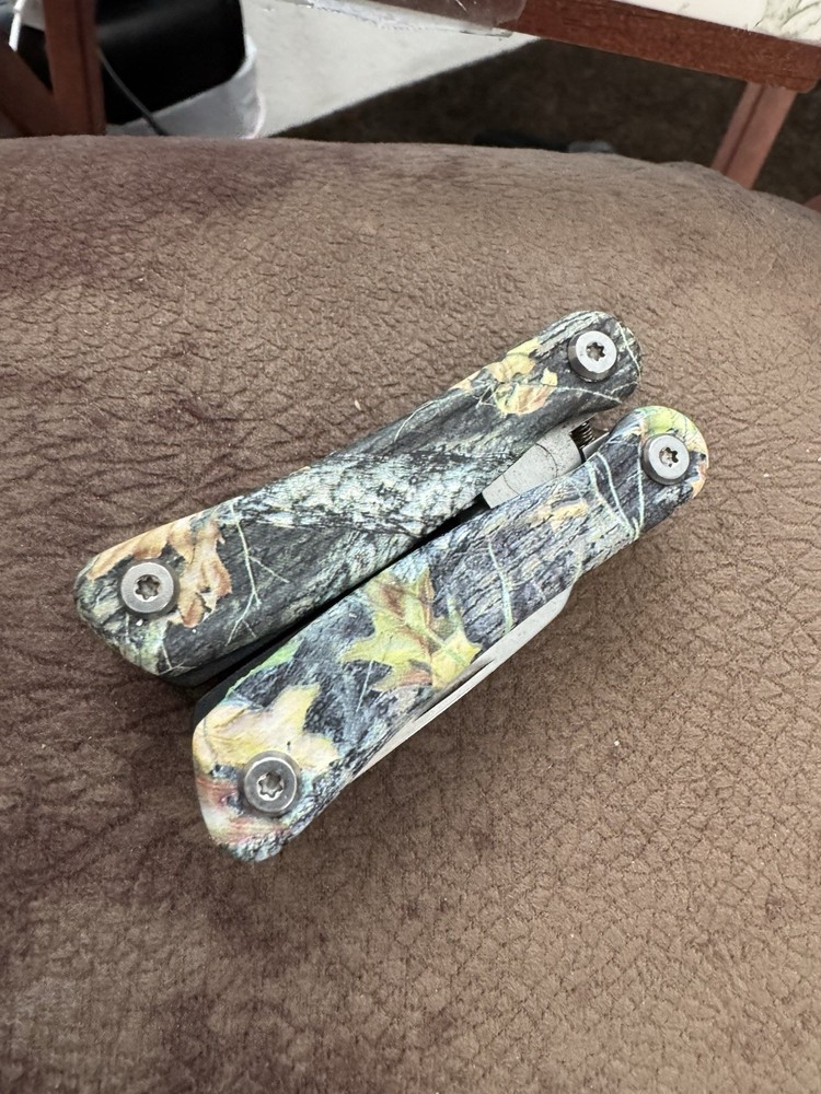 Folding Multi-Tool Knife Plier