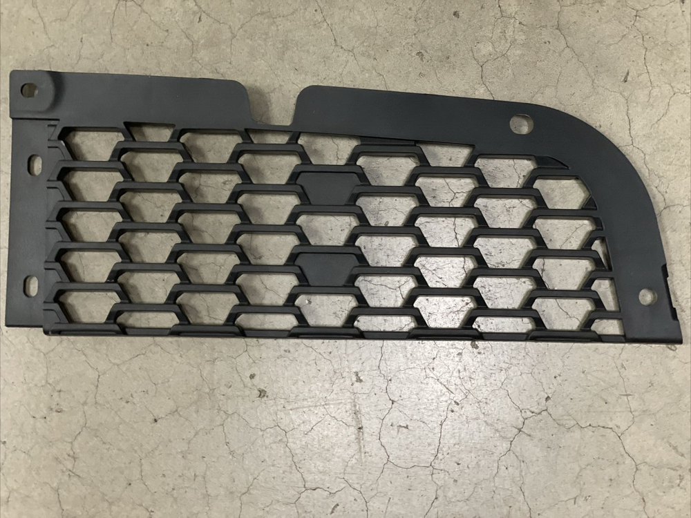 21-28985-003 FREIGHTLINER SCREEN-BUMPER,CTR,WABCO
