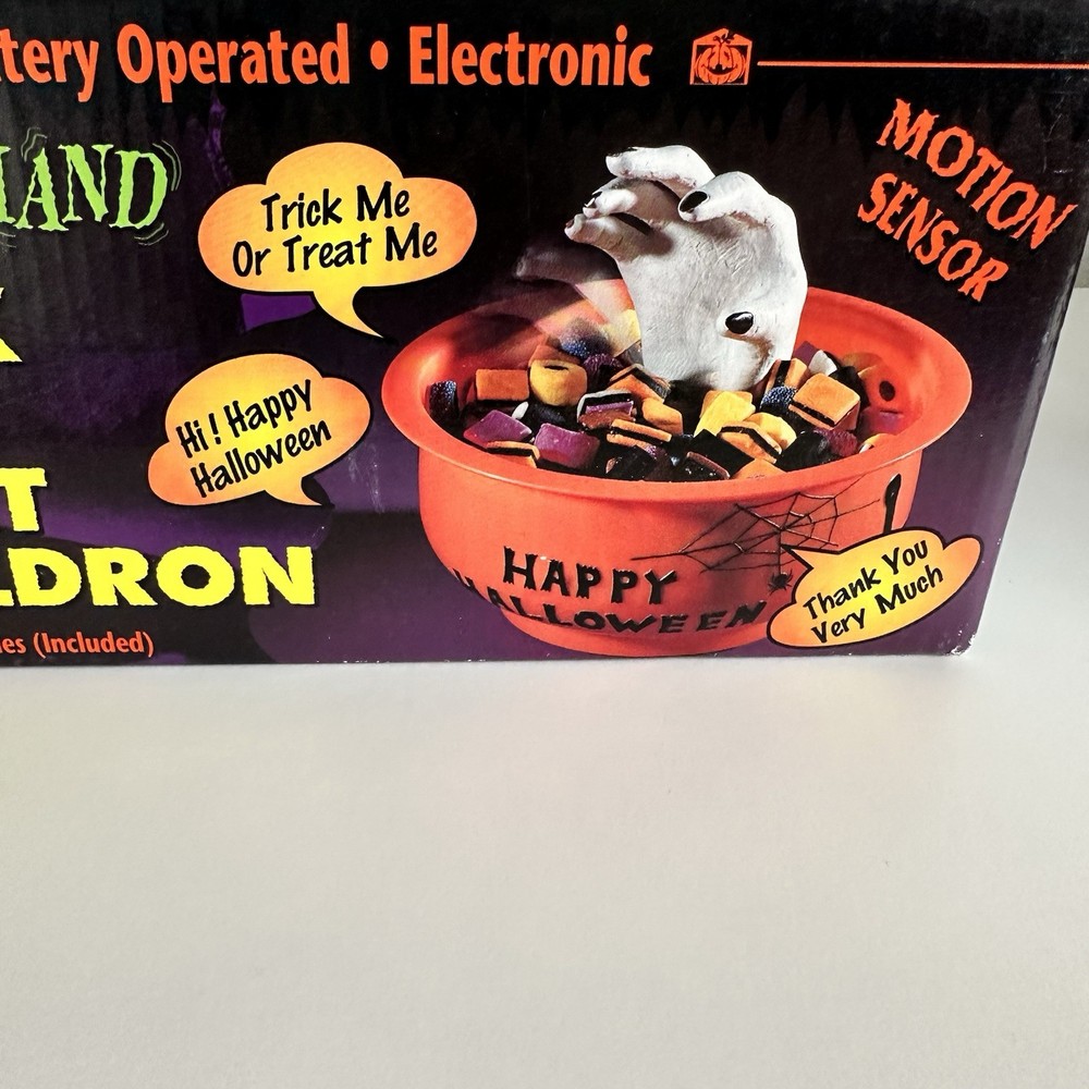 READ! Motion Activated Talking Halloween CANDY BOWL CAULDRON Hand Does Not Work!