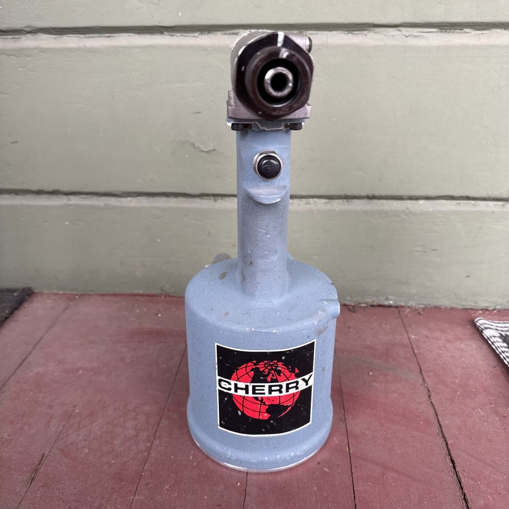 Cherry G784 Cherrylock Riveter - pneumatic rivet gun