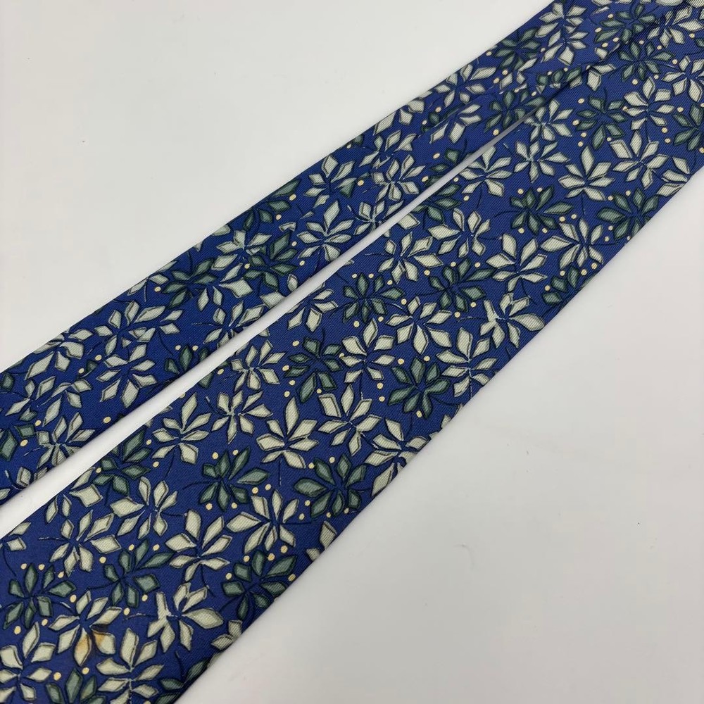 HERMES tie floral pattern all over blue white SILK 100