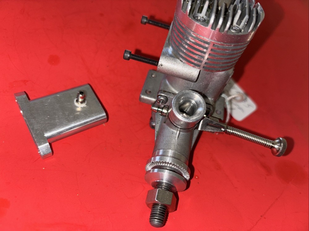 ENYA 35 5224 STUNT ENGINE & T-MUFFLER COMPLETE NICE #101