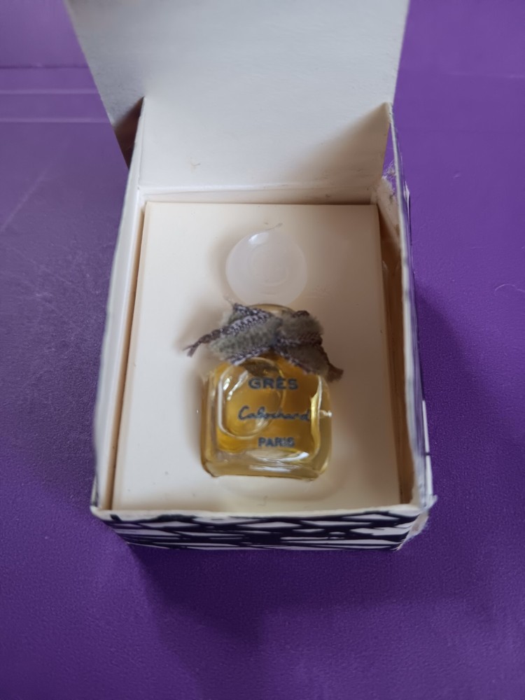 Vtg 1/24 Oz CABOCHARD BY GRES PARIS COLLECTORS PERFUME TINY MINI MICRO SAMPLE