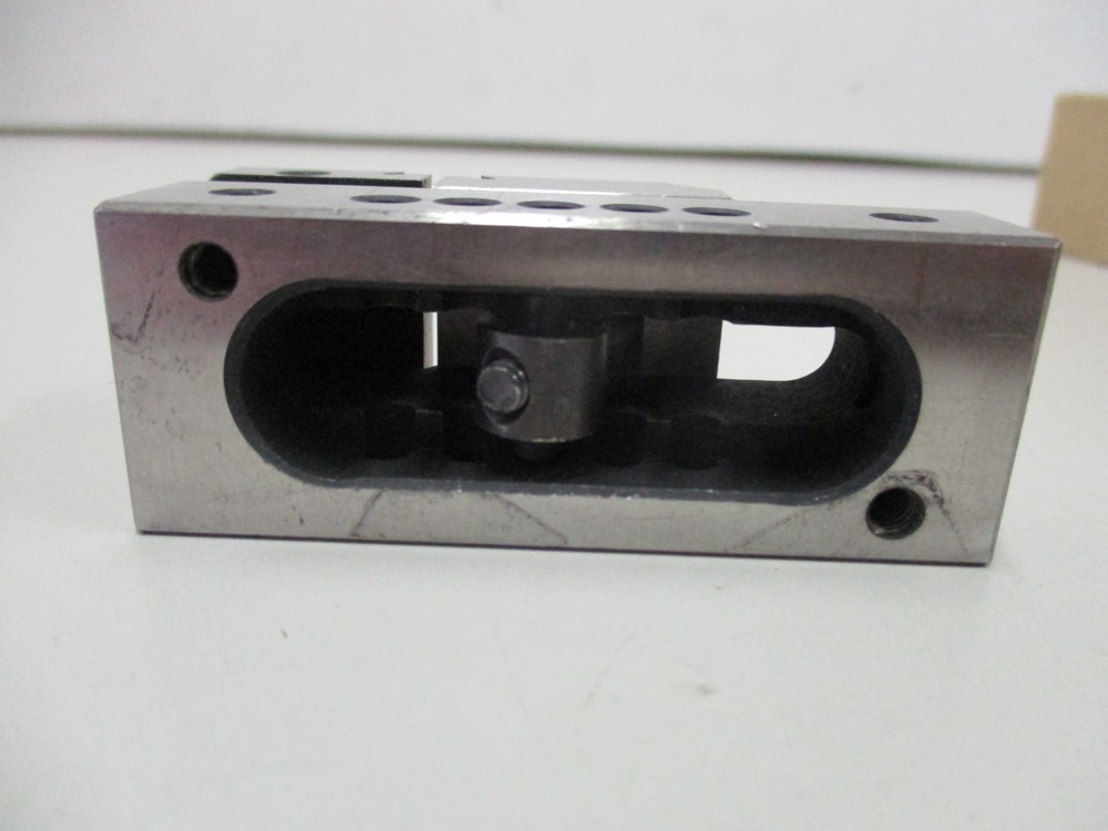 Gibraltar 1" W 13/16 Open Precision Toolmaker Insert Vise 42052704