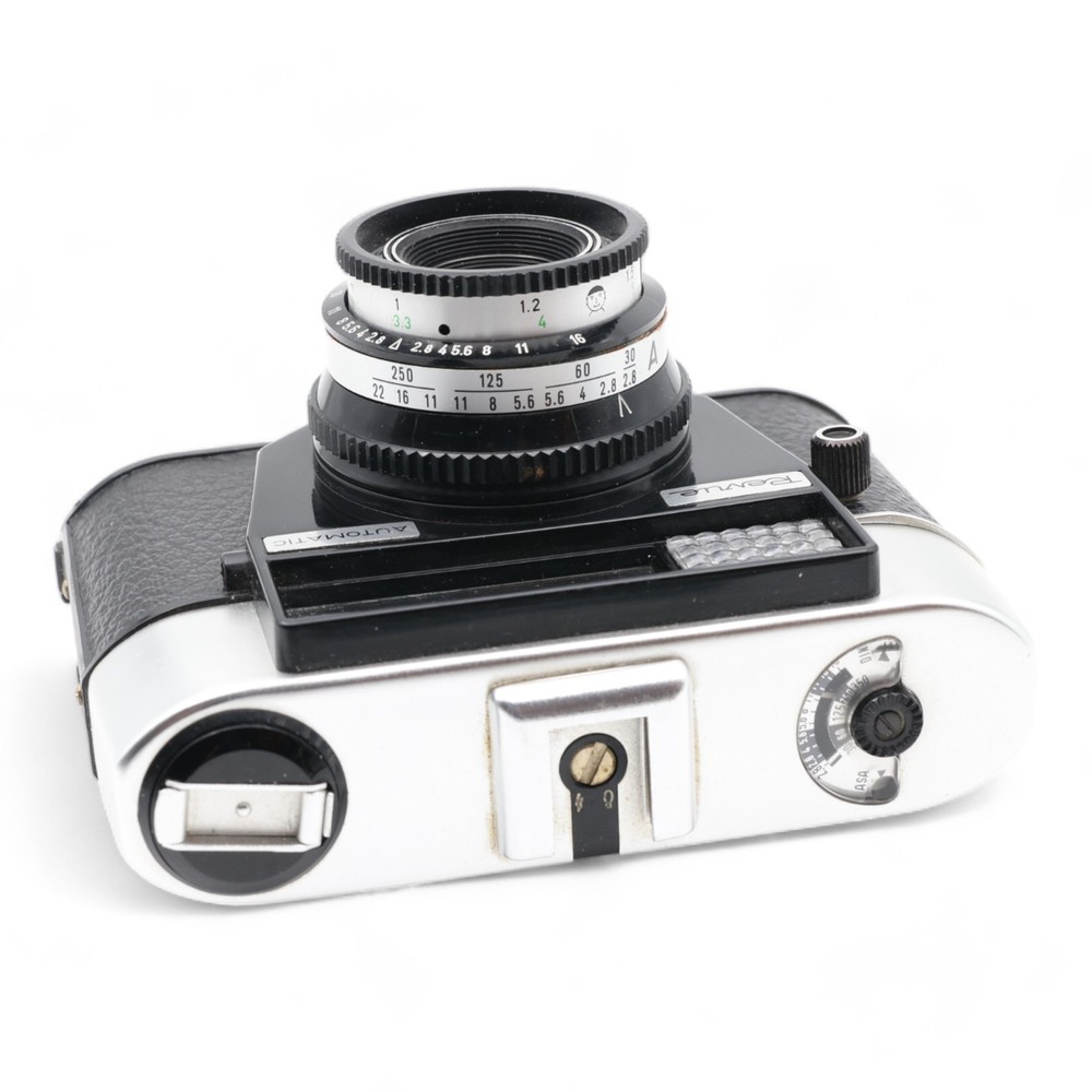 Revue Automatic Viewfinder Camera with Color-Iscorit 1:2.8/45 Optics