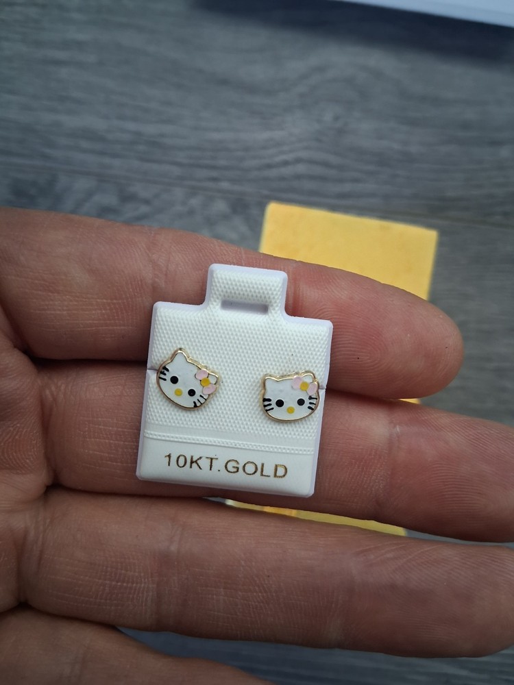 hello kitty aretes broquel de oro de 10K.