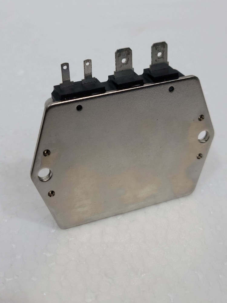 1 × TOSHIBA TSS16J11S SOLID STATE RELAY