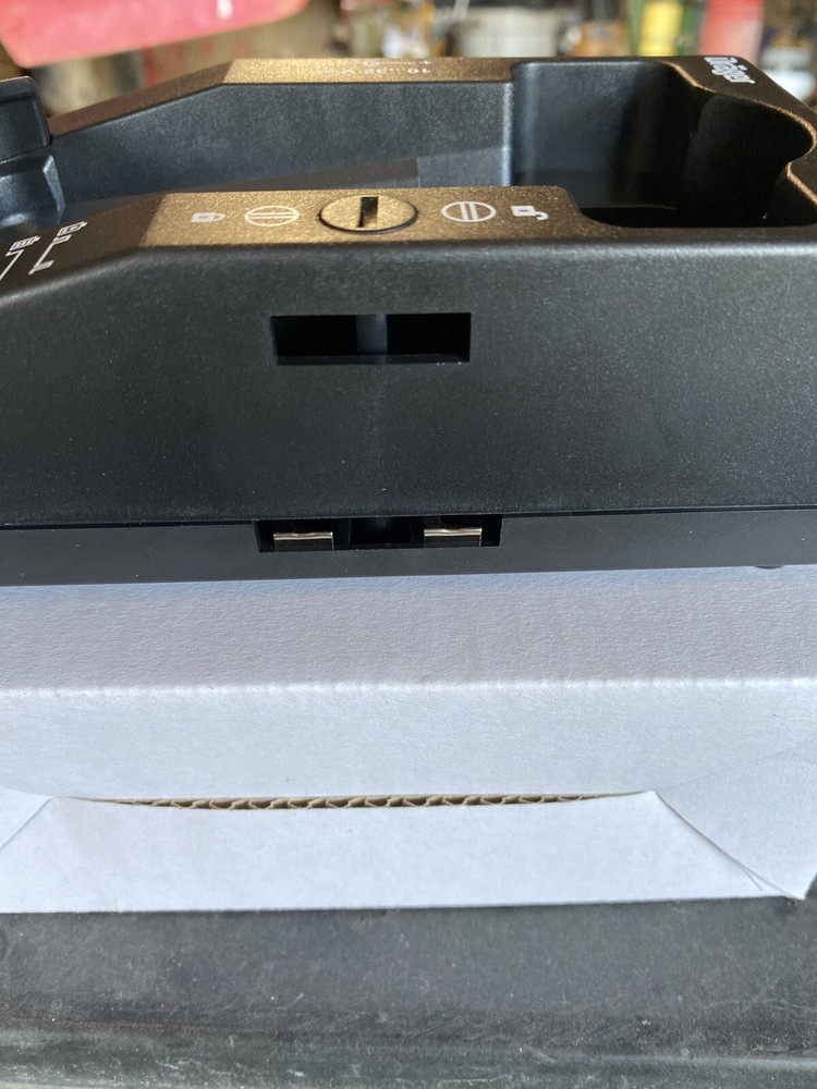 DRAGER X-AM CHARGING MODULE BASE 8318639 NIB