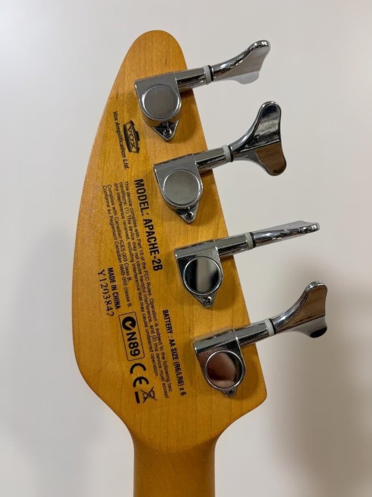 VOX Apache-2 Electric Bass Red-White Rhythm Function Safe Packing!