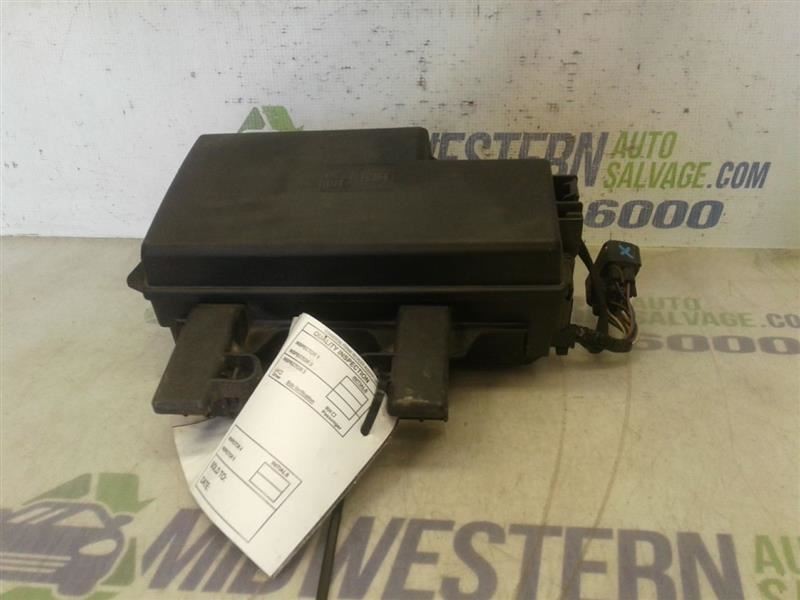 Fuse Box Engine Right Hand Engine Bay Fits 16-17 MUSTANG 8357215