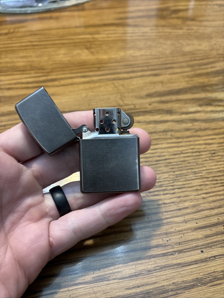 Zippo Black Horizontal Stripe Cigarette Lighter K 05 2005