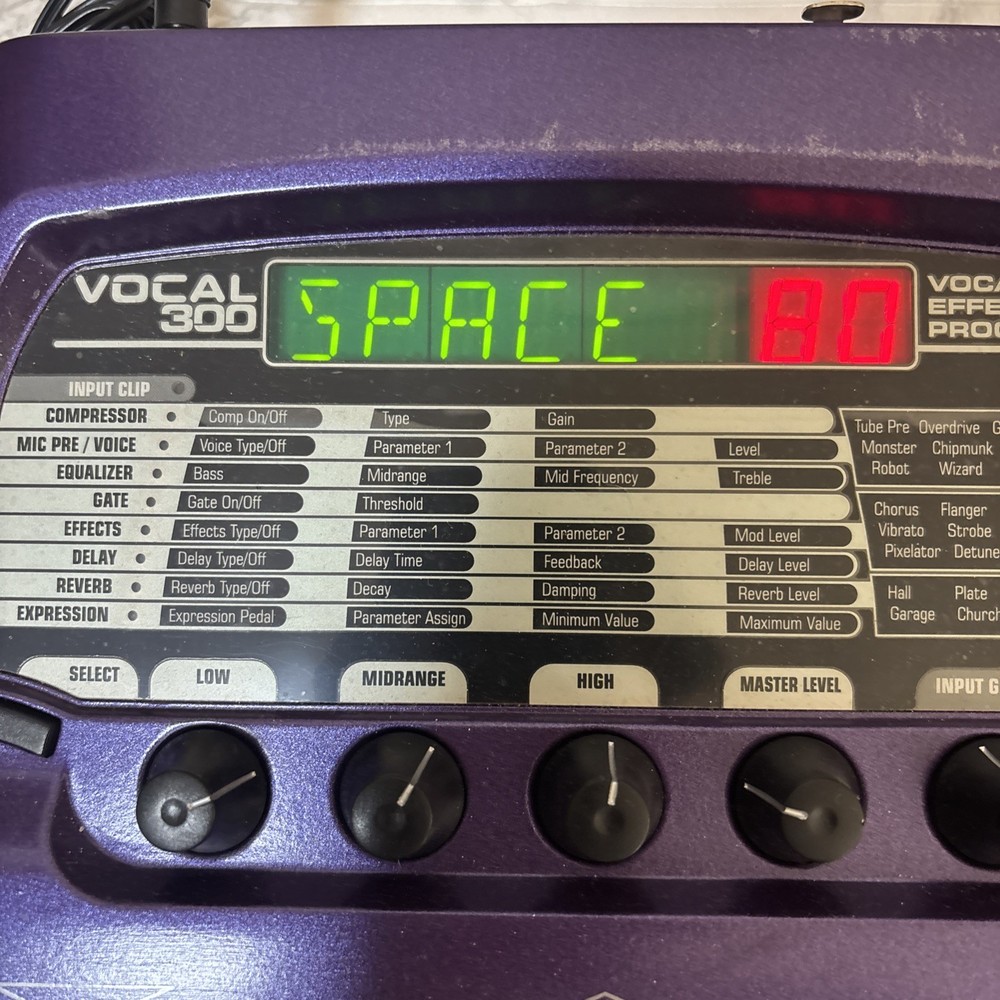 DigiTech Vocal 300 Vocal Multi-Effects Processor Voice Changer with Adapter