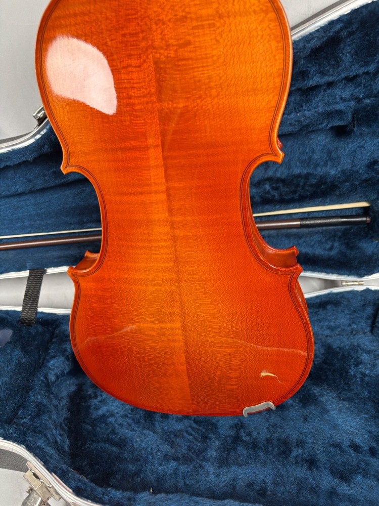 Full sized Violin