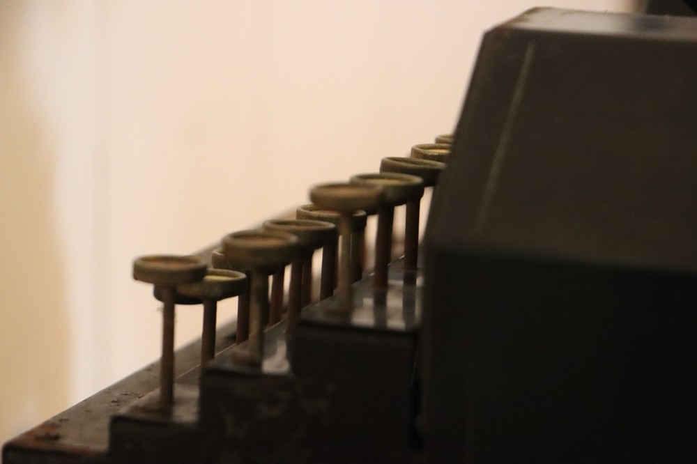 Rare Antique - MOLLE No 3 Typewriter - Highly Collectable