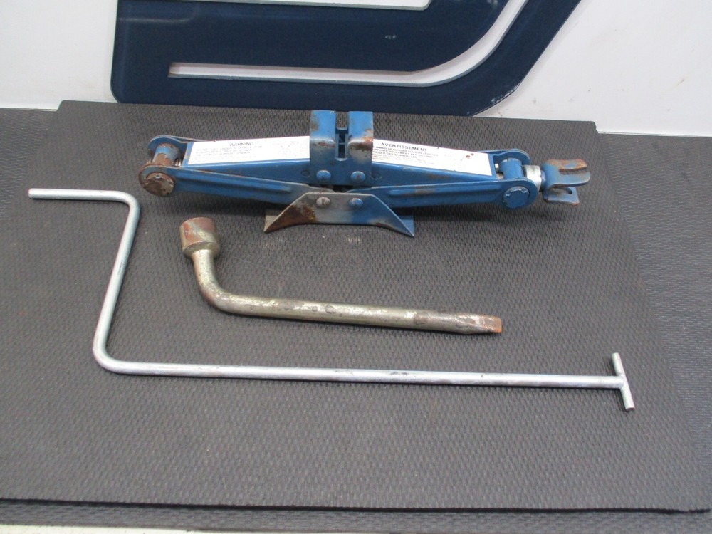 1991 Mercury Capri - Emergency Jack + Lug Wrench
