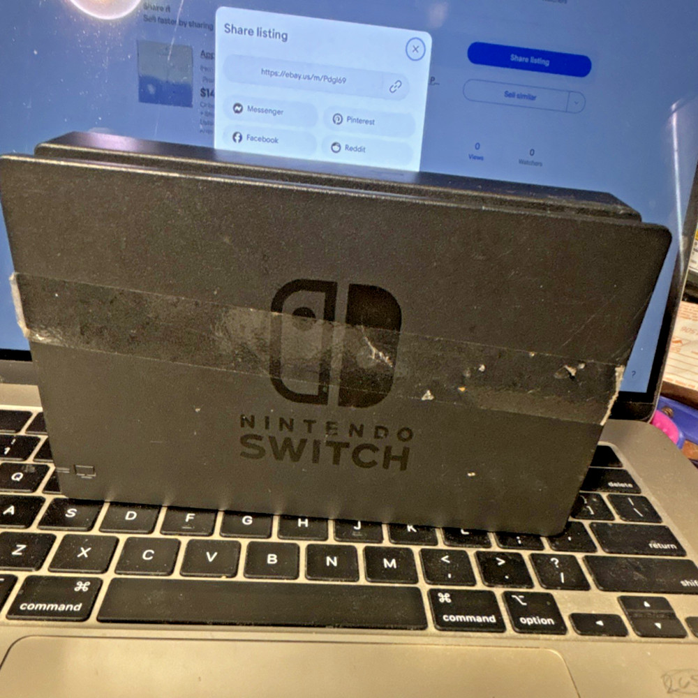 Nintendo Switch Charging Dock Black USB Console For Nintendo Switch. UNTESTED