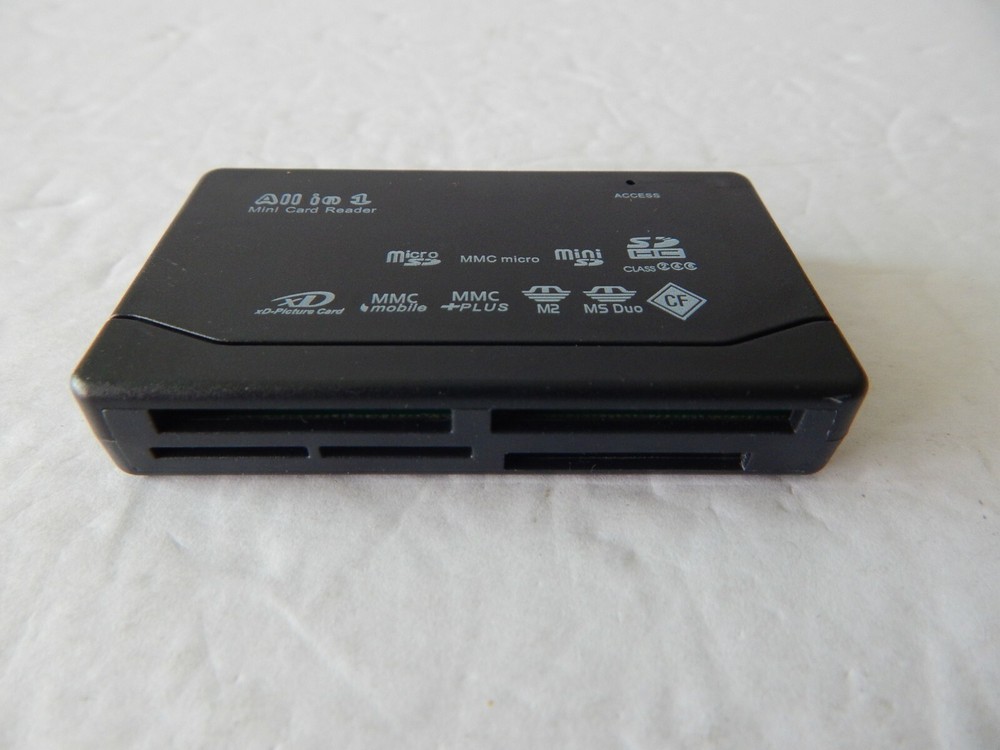 Universal USB 2.0 All-In-One Compact Flash Memory Card Reader - Black New