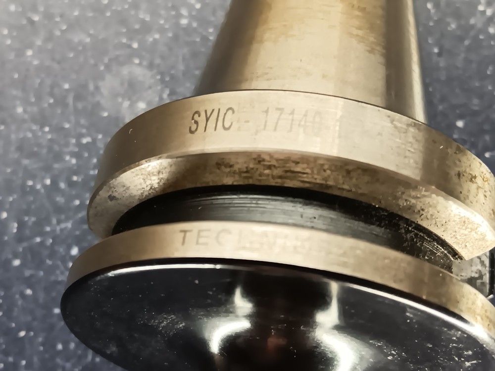 Techniks BT40 1/8" ID Solid End Mill Tool Holder SYIC 17140 CNCTooling .125