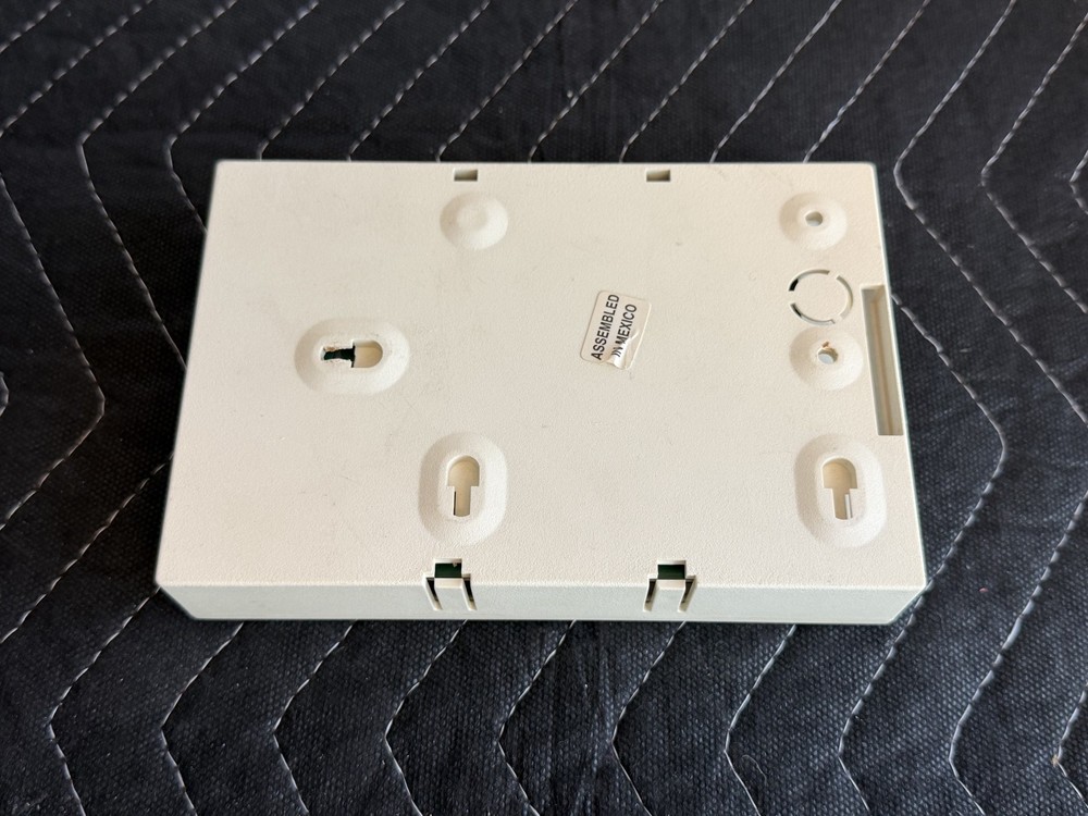 Ademco 4208U Universal 8-Zone Expander Module USED