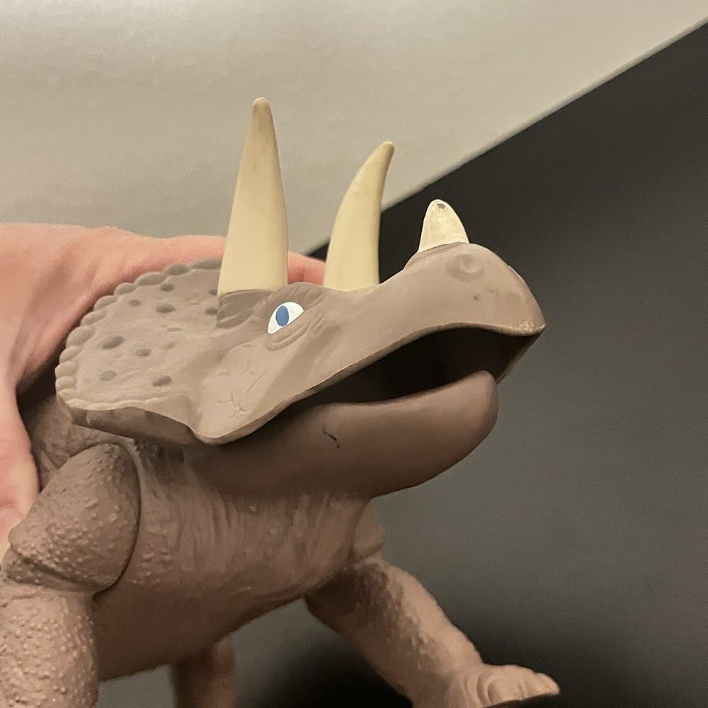 VINTAGE 1987 Playskool Definitely Dinosaurs TRICERATOPS