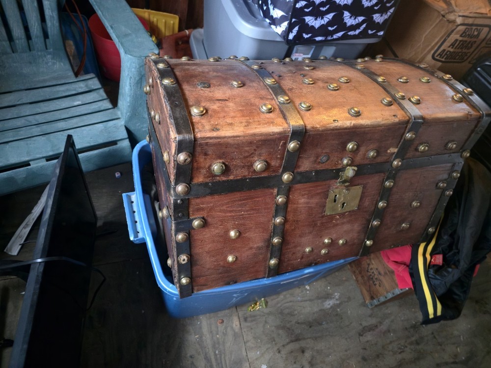 Jenny LIND STAGECOACH TRUNK