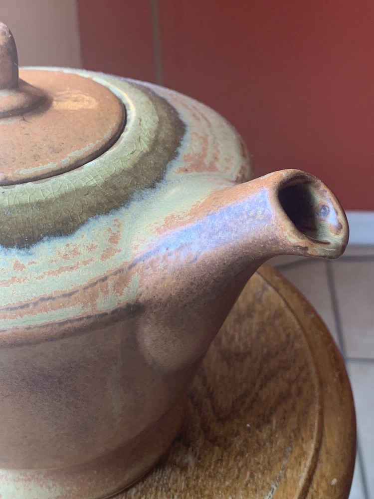 gourmet stoneware tea pot new condition 7x10”