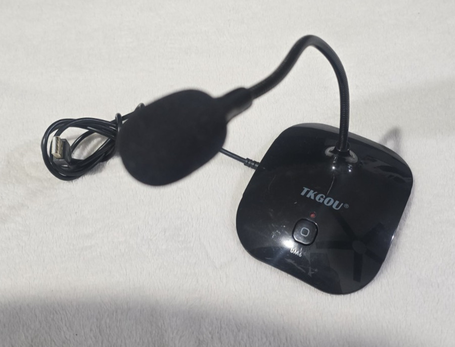 USB Microphone 360 Degree Adjustable UM6 Noise Cancelling Plug & Play Gaming