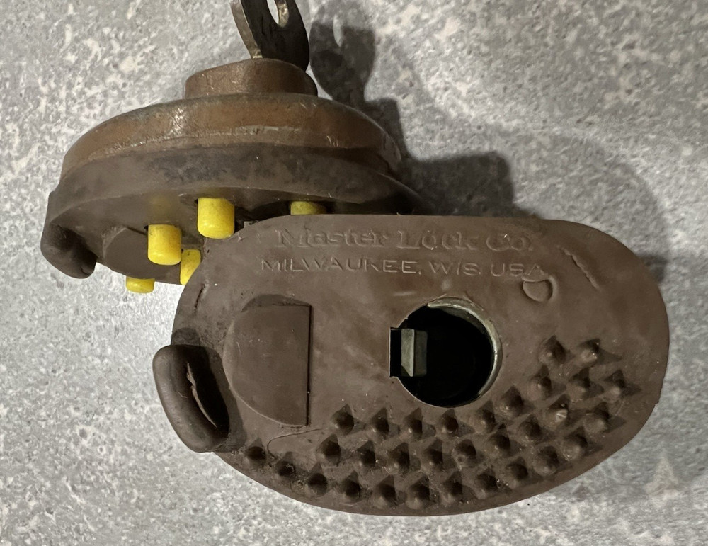 Vintage Master Lock, Two-Piece Trigger Lock with Key