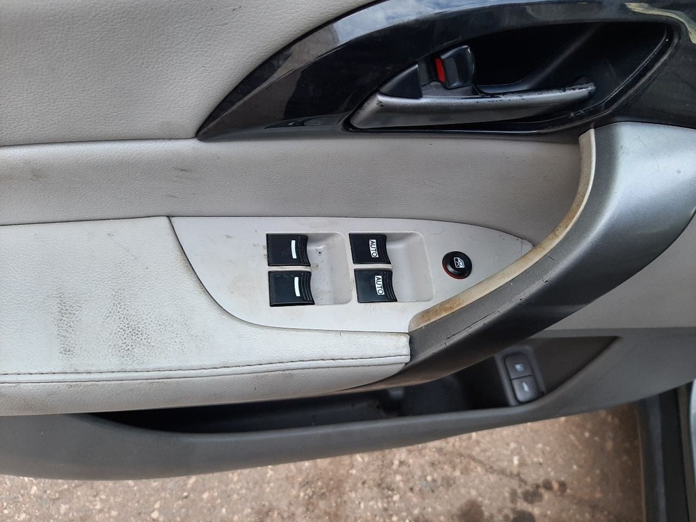 MDX 2007 Headrest 1067350