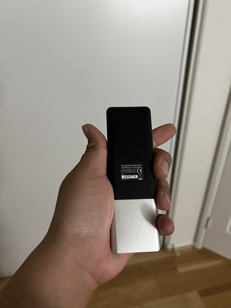 Feebz VR Headset 3D Goggles Virtual Reality Viewer w Bluetooth Remote Control