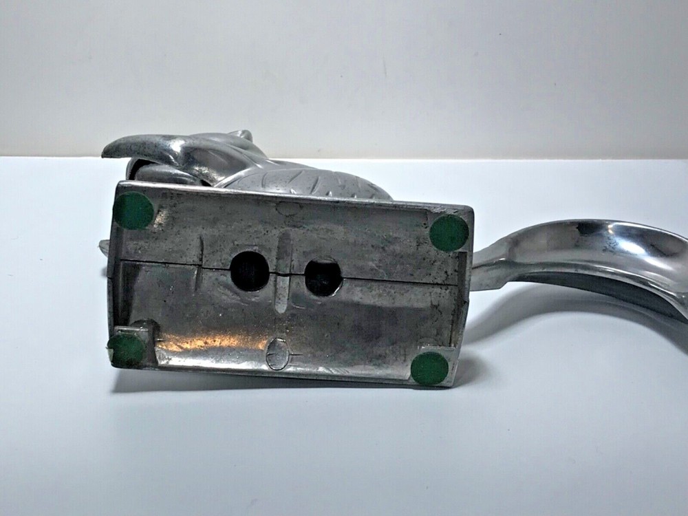 Vintage Davy Crackit The Squirrel Nutcracker Cast Aluminum