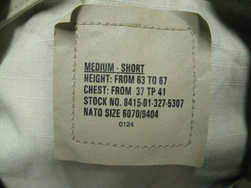 US ARMY DESERT SHIRT/ COAT SIZE MEDIUM SHORT