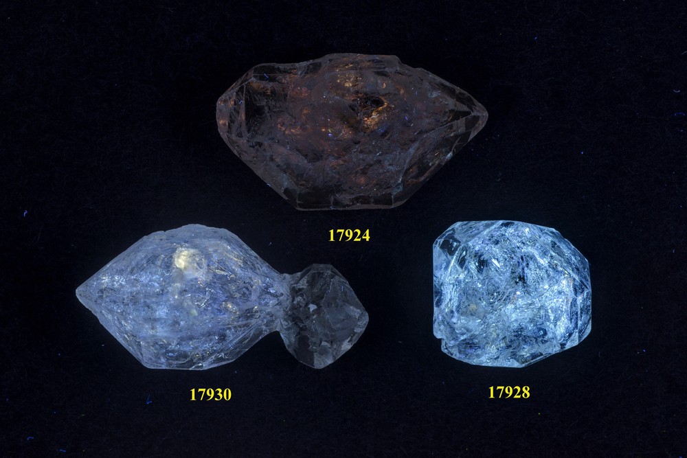 JHSET135 Three Quartz Crystals, Different Color Hydrocarbon Inclusions, Pakistan