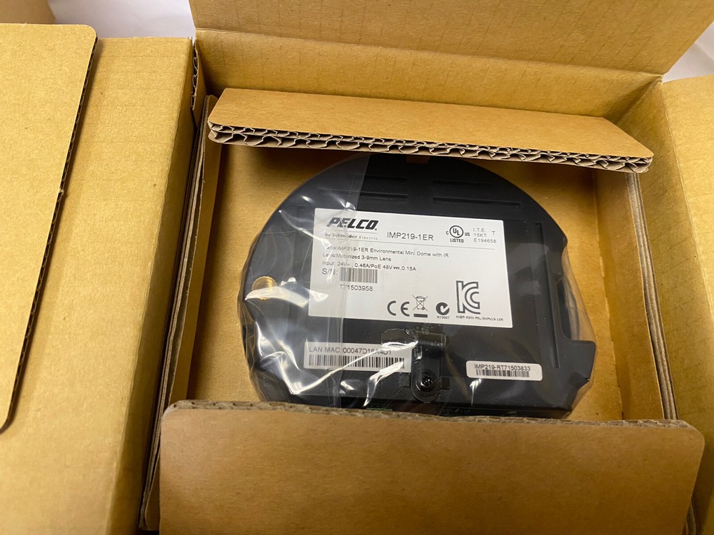 Pelco IMP219-1ERS 2MP OUTDOOR CAMERA WITH SURFACE MOUNT