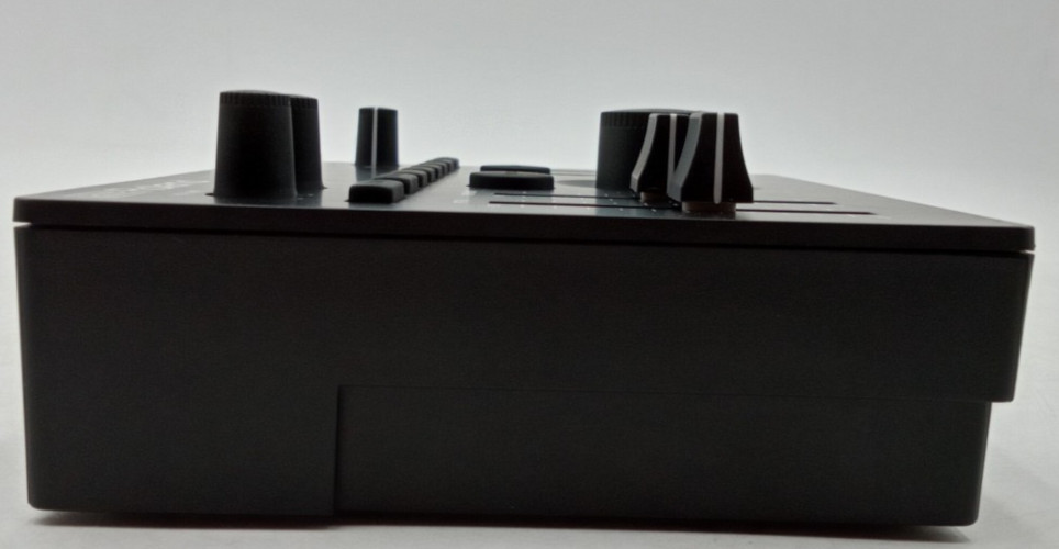 Roland VT-4 Voice Transformer & Effects Processor Auto Tune