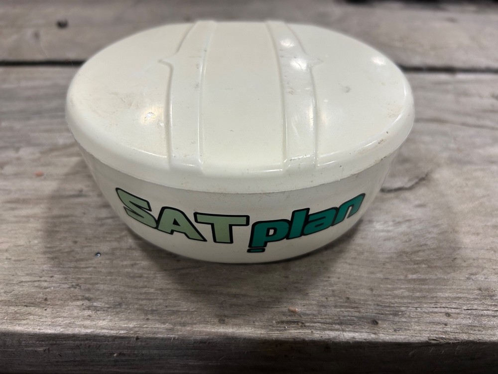 NovAtel SMART-AG-PVT GPS Receiver Antenna