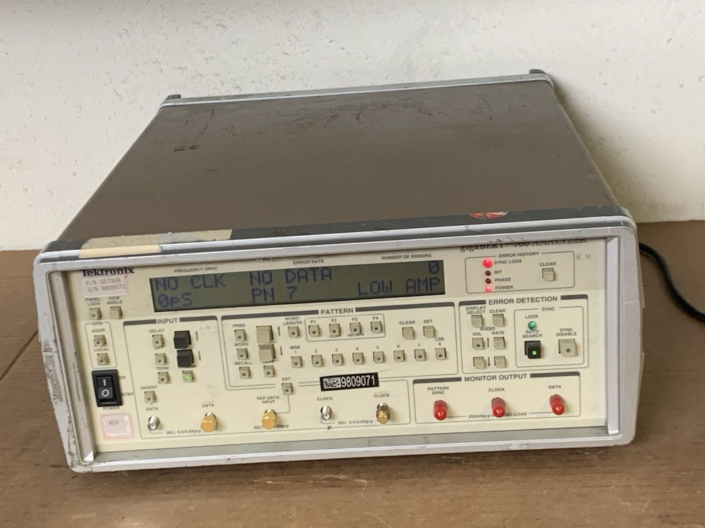 Genuine Tektronix / Microwave gigaBERT 700 Analyzer