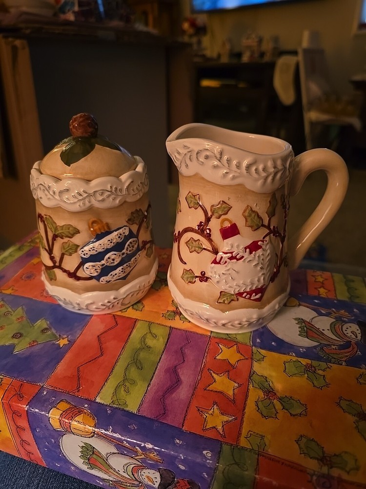 Mercuries Sugar And Creamer Christmas