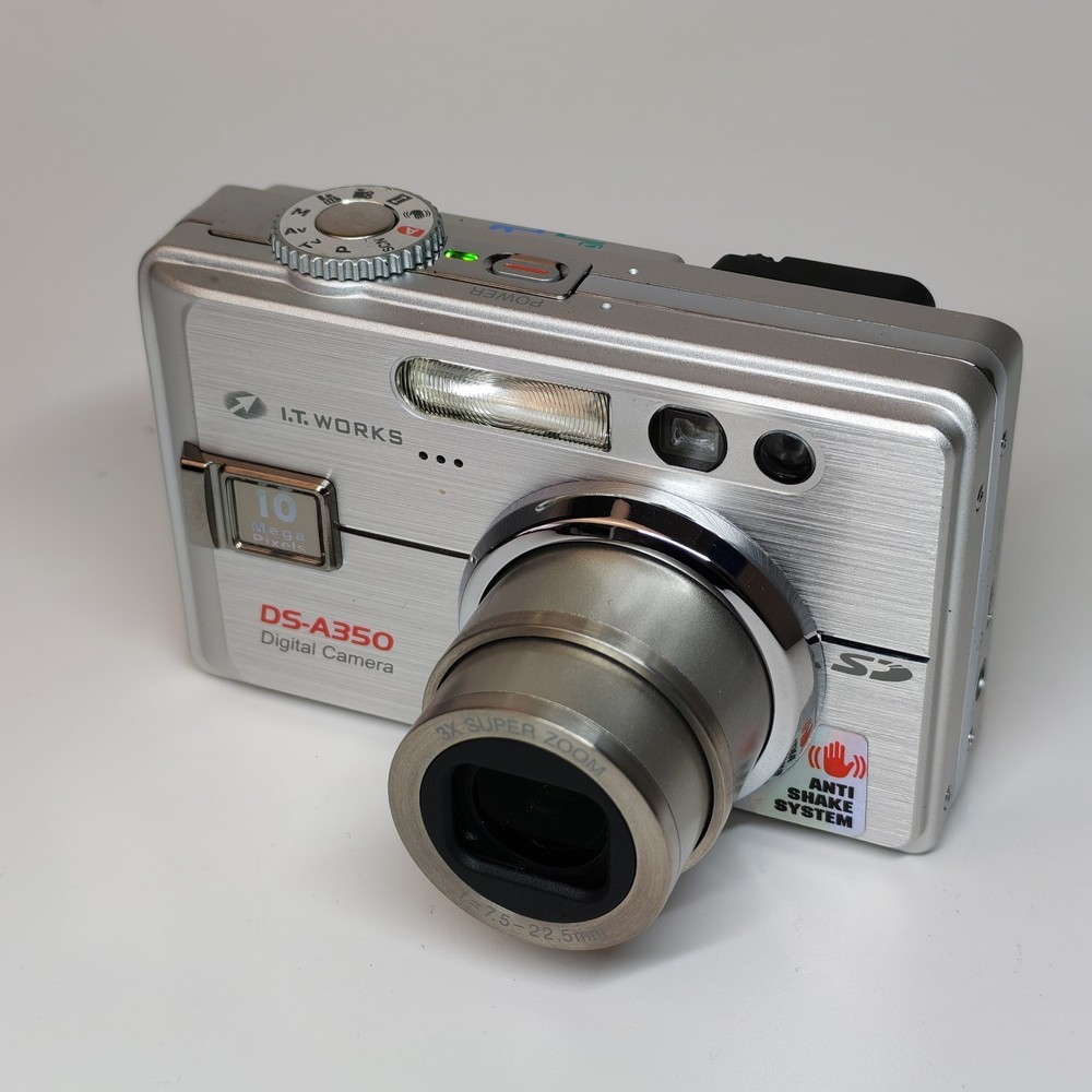 IT Works Digital Camera 10.1 Mega Pixels DS-A350 READ DESCRIPTION
