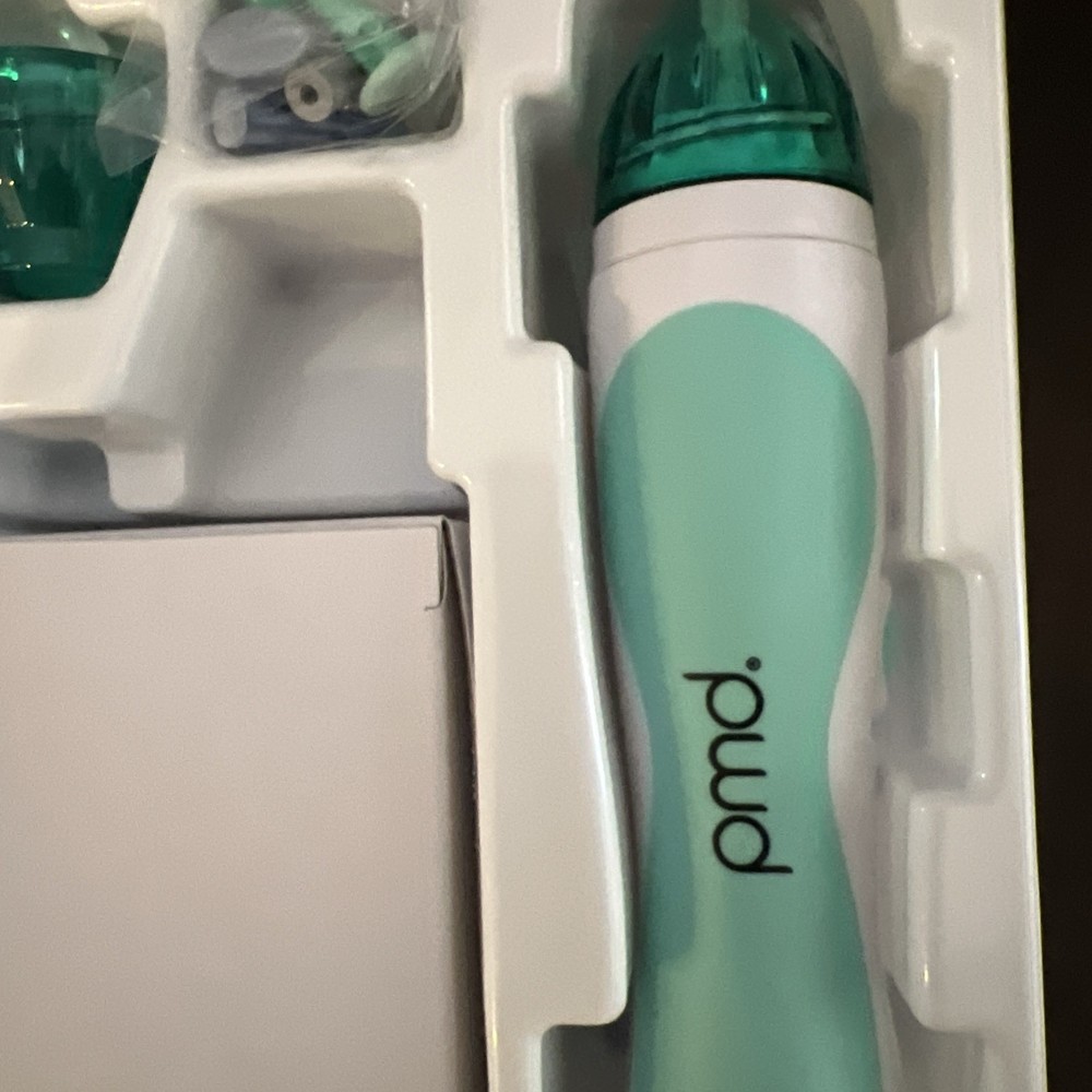 Pmd Personal Microderm Clinical Grade Exfoliation With Vacuum Suction / Classic