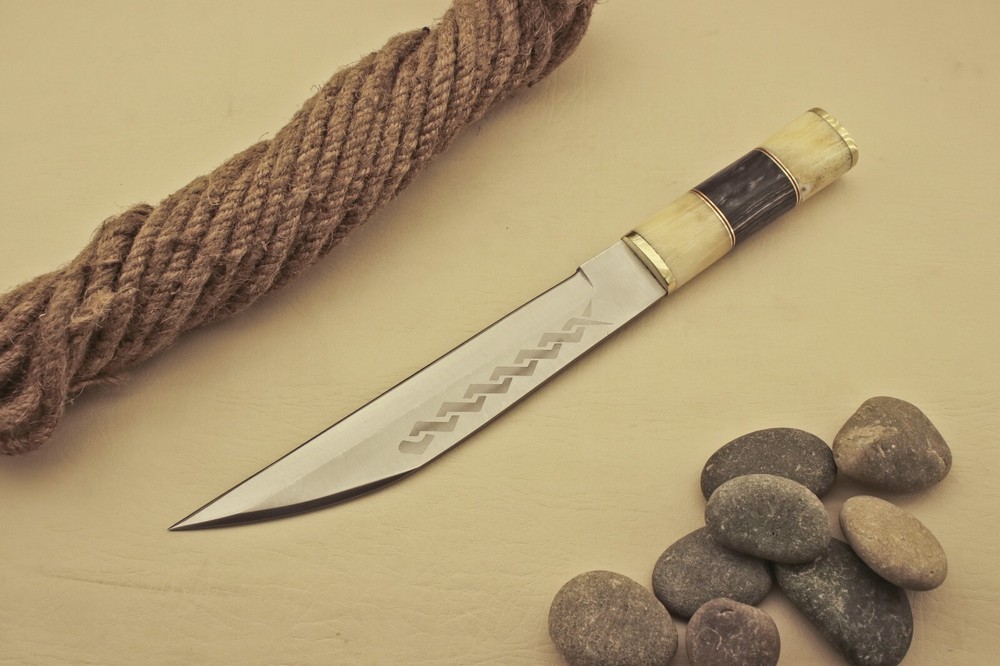 Custom Handmade Dirk D2 Stainless Steel Blade with Leather Sheath