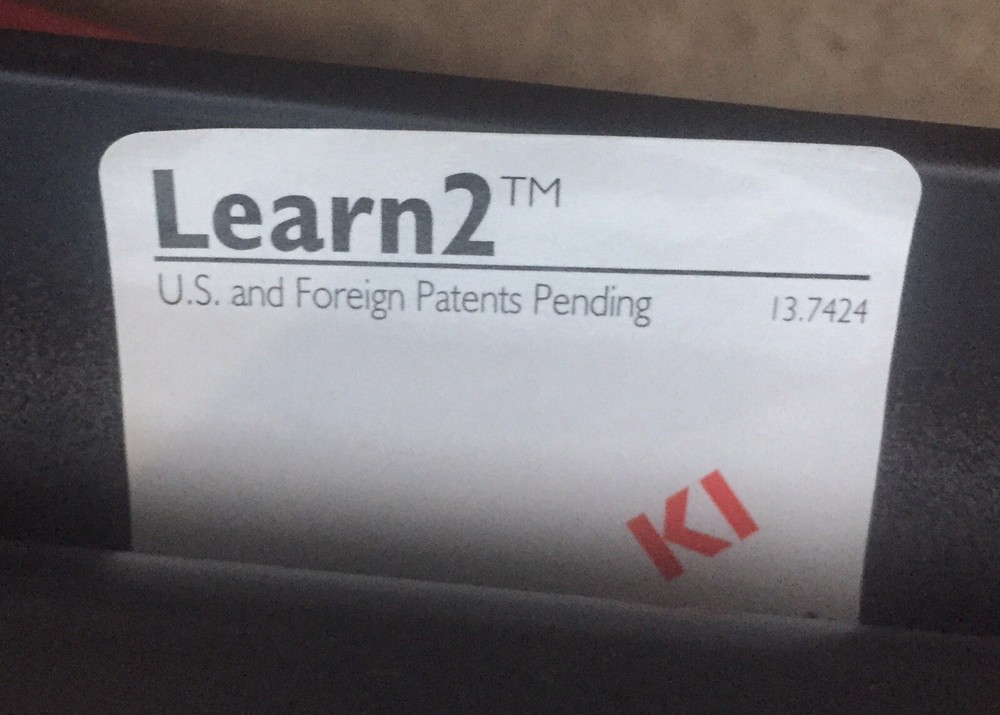 4 Social distancing 2 KI Learn 2 strive desks Excellent Condition 57 Lbs Each