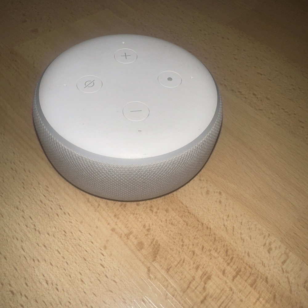 Amazon Echo Dot 3rd Gen Portable Wireless Smart Speaker Model D9N29T Not Tested