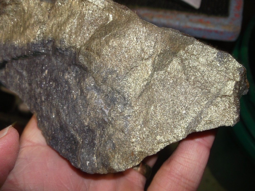 Gold, silver, copper, 910 grams samples ,ore high grade .