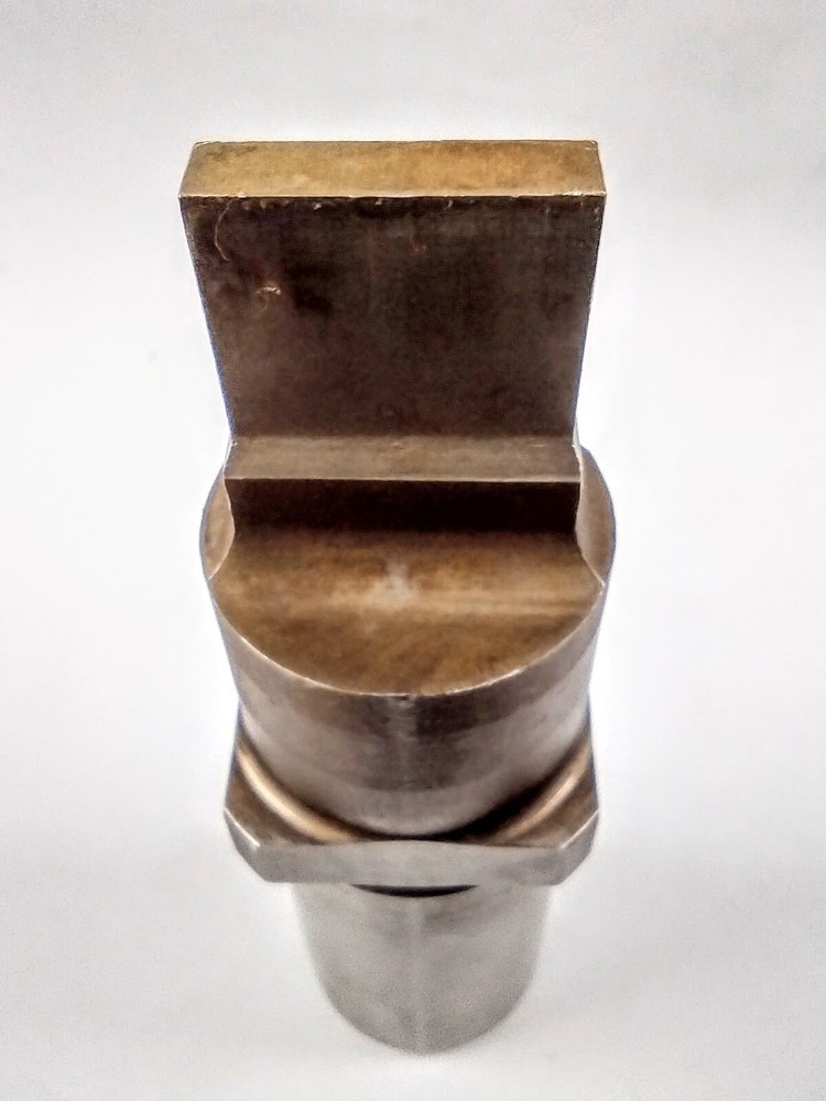 M .187X.750" RECTANGULAR PUNCH 1/2"-13 THREADED