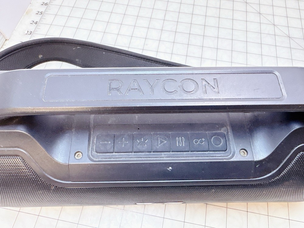 Raycon RBS951-21E-BLA The BoomBox Bluetooth Wireless Speaker Lights. Tested