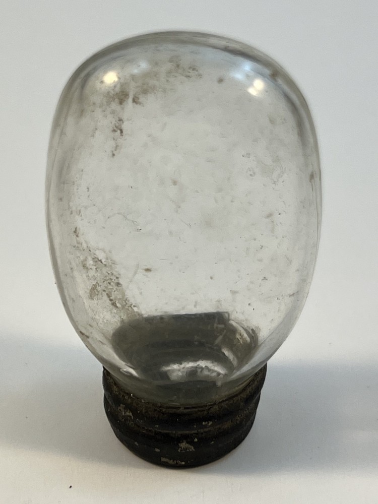 Small round bottom bottle with aluminum lid